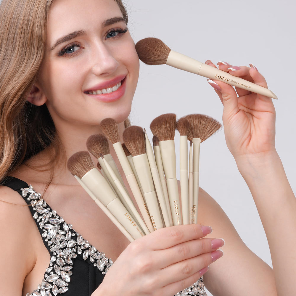 Pinceaux visage et yeux LORYP avec poils synthétiques ultra-doux, réduction des pertes.
