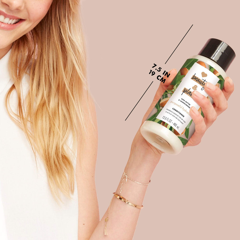 Love Beauty And Planet: cheveux secs bénéficient d'un soin hydratant quotidien.