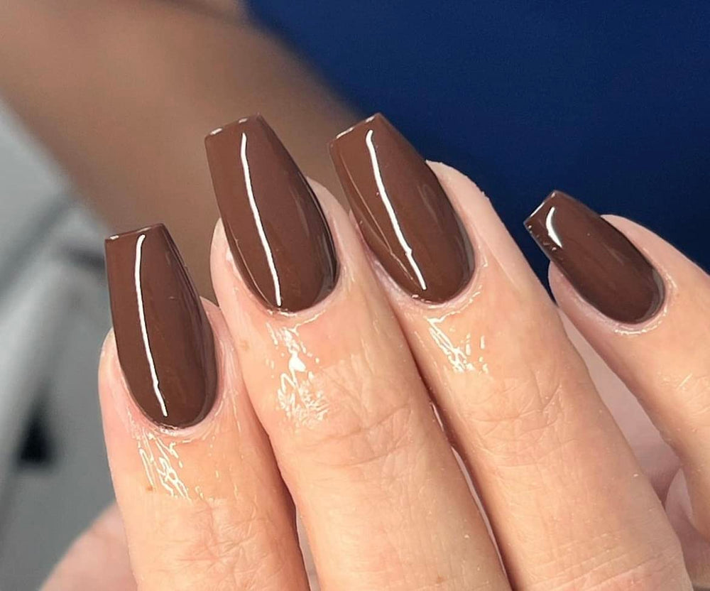 Love Easy vernis gel brun longue tenue.