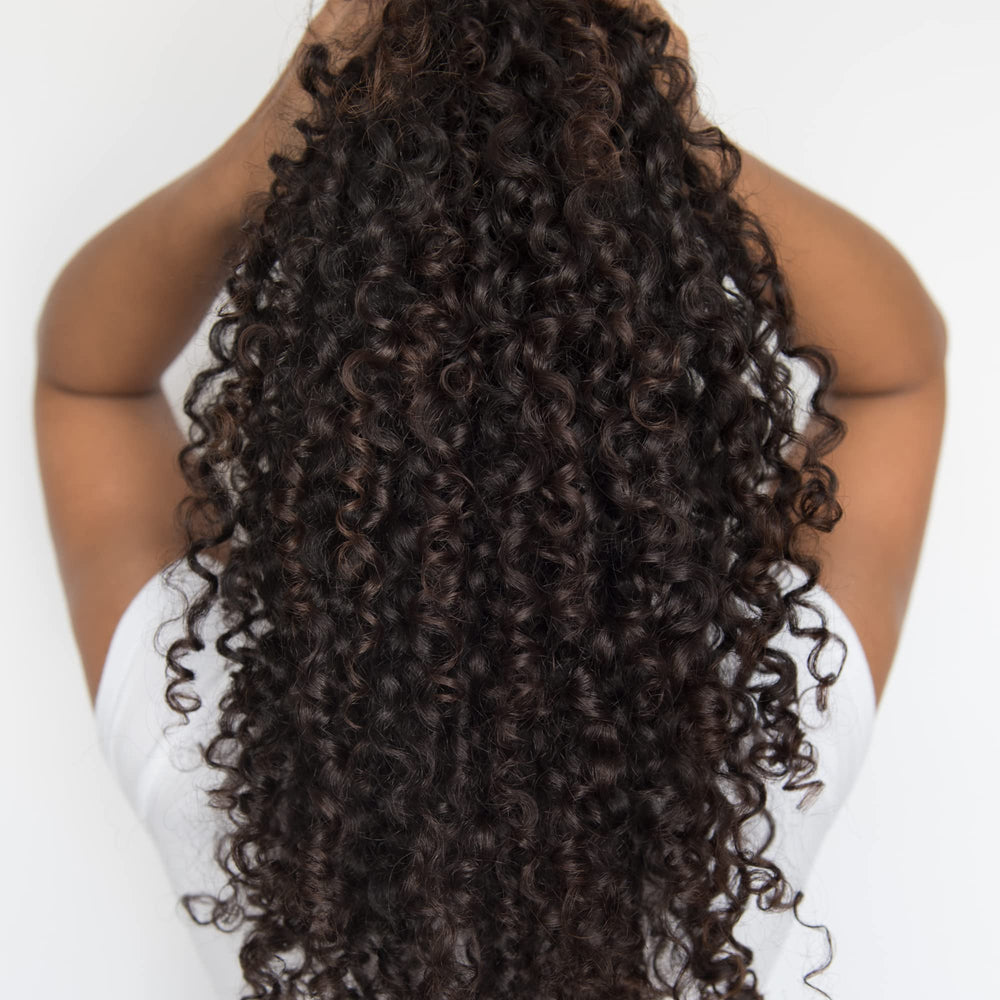 Love Ur Curls Crème nourrissante à base de Shea et Moringa.