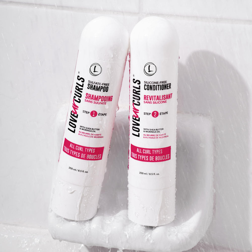 Love Ur Curls Ingrédients: beurre de karité et huile de moringa nourrissent les boucles.