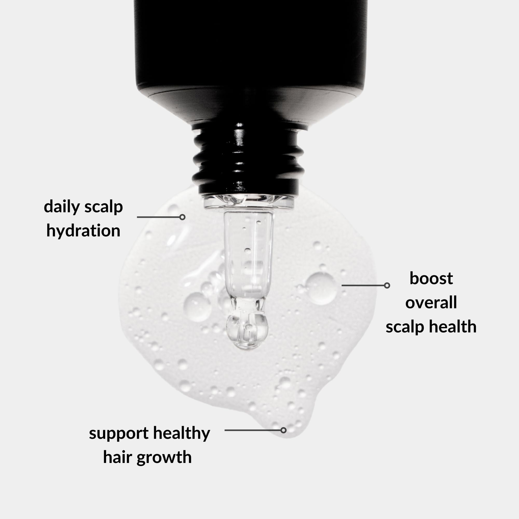 Love Ur Curls Serum, applicateur intégré facilite l’application quotidienne.