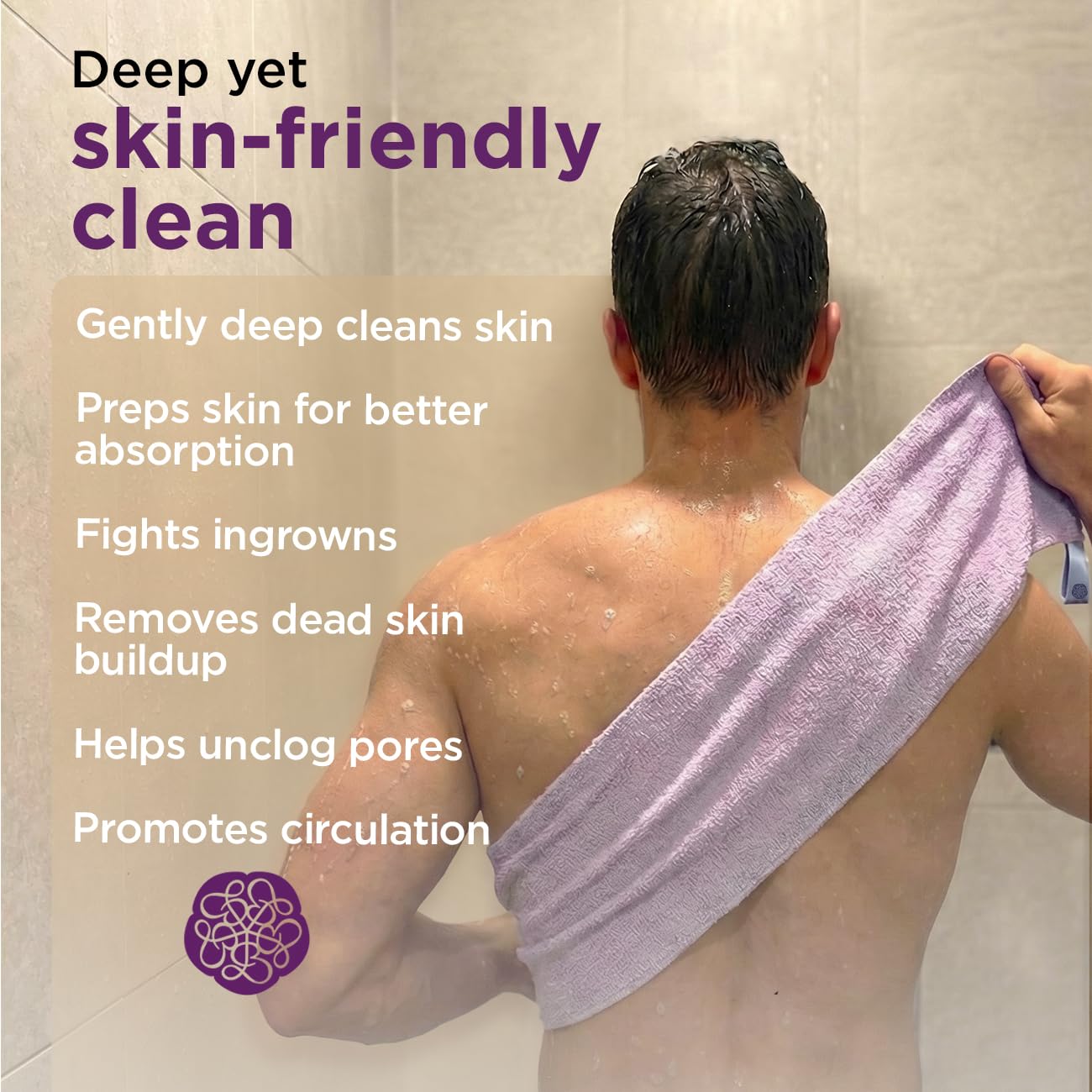 LoveBeing Scrubbed dos-atteint permet un brossage efficace des zones difficiles.