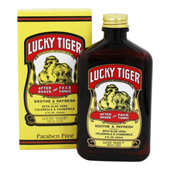Application douce du tonique Lucky Tiger sur la peau après rasage.