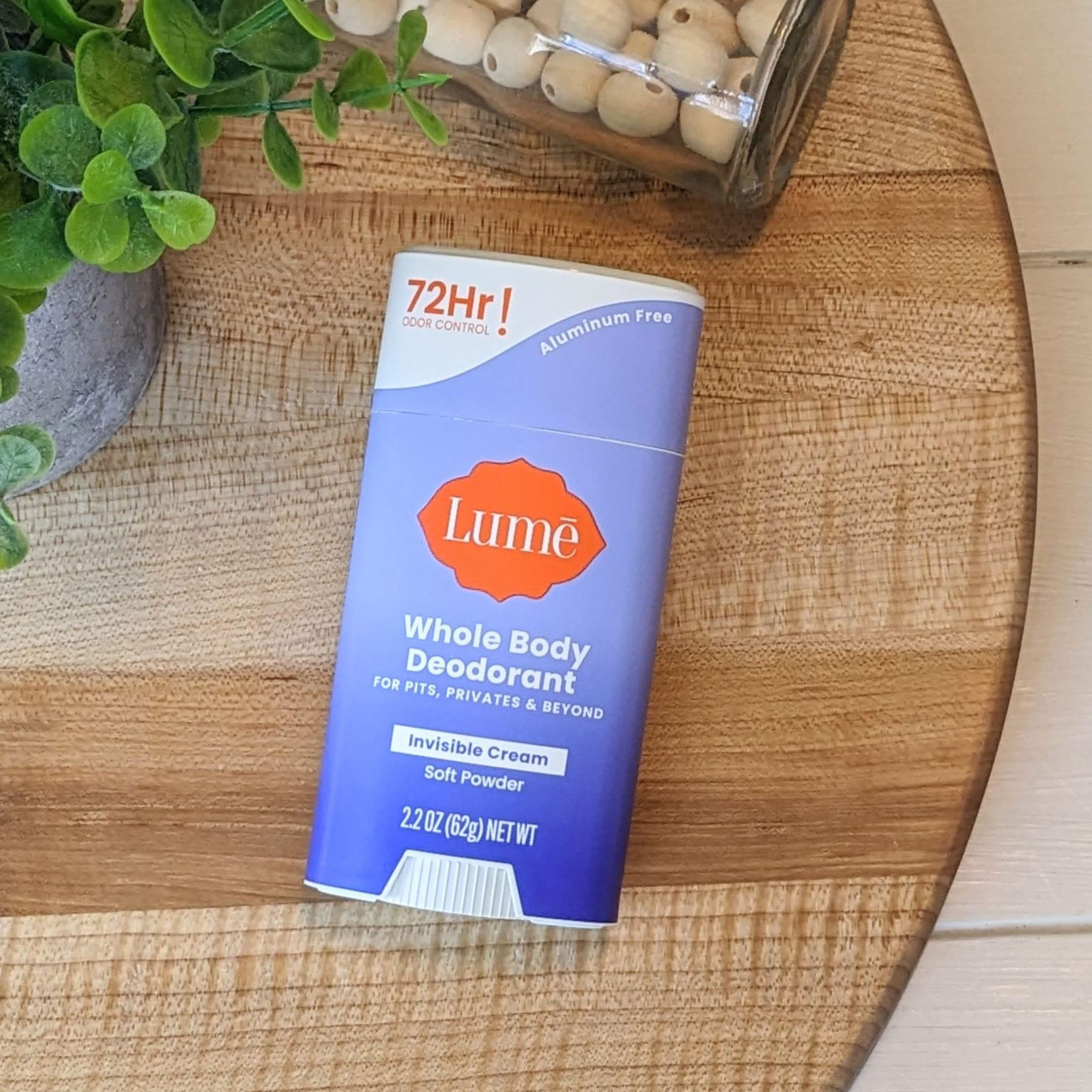 Crème invisible Lume qui laisse peu ou pas de traces.