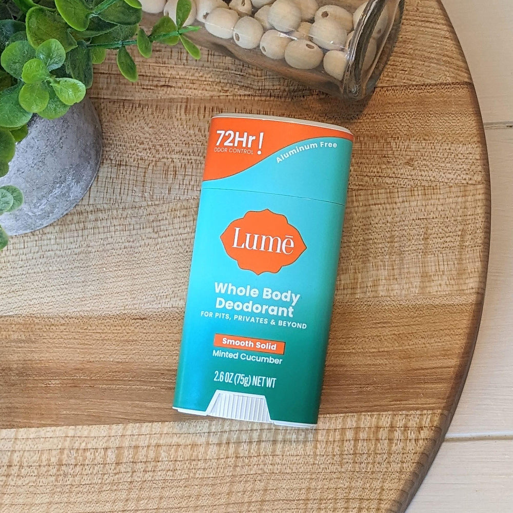 Protection odorante jusqu’à 72 heures avec le déodorant solide Lume.