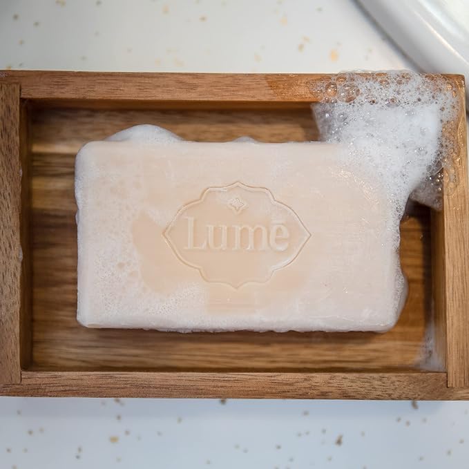 Savon Lume sans parfum, idéal pour peaux sensibles.