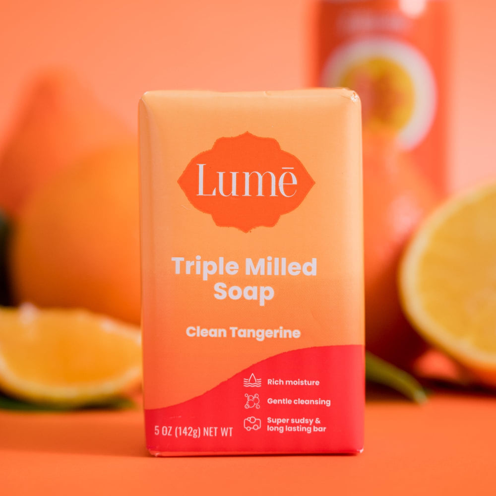 Texture douce du savon Lume pour une sensation soyeuse à chaque utilisation.