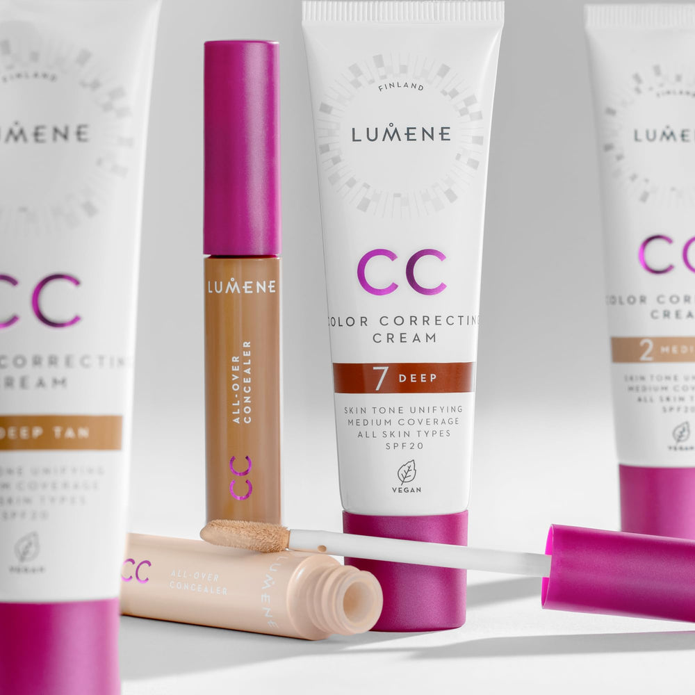 Lumene Correcteur CC Medium offre hydratation quotidienne pour un regard frais.