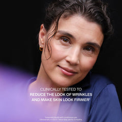 Application soin visage et cou Lumene Nordic Bloom, gestes simples.