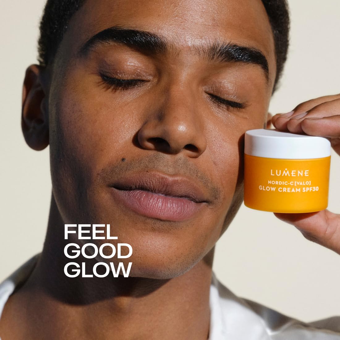 Lumene Nordic-C Valo Glow application quotidienne, routine simple et efficace.