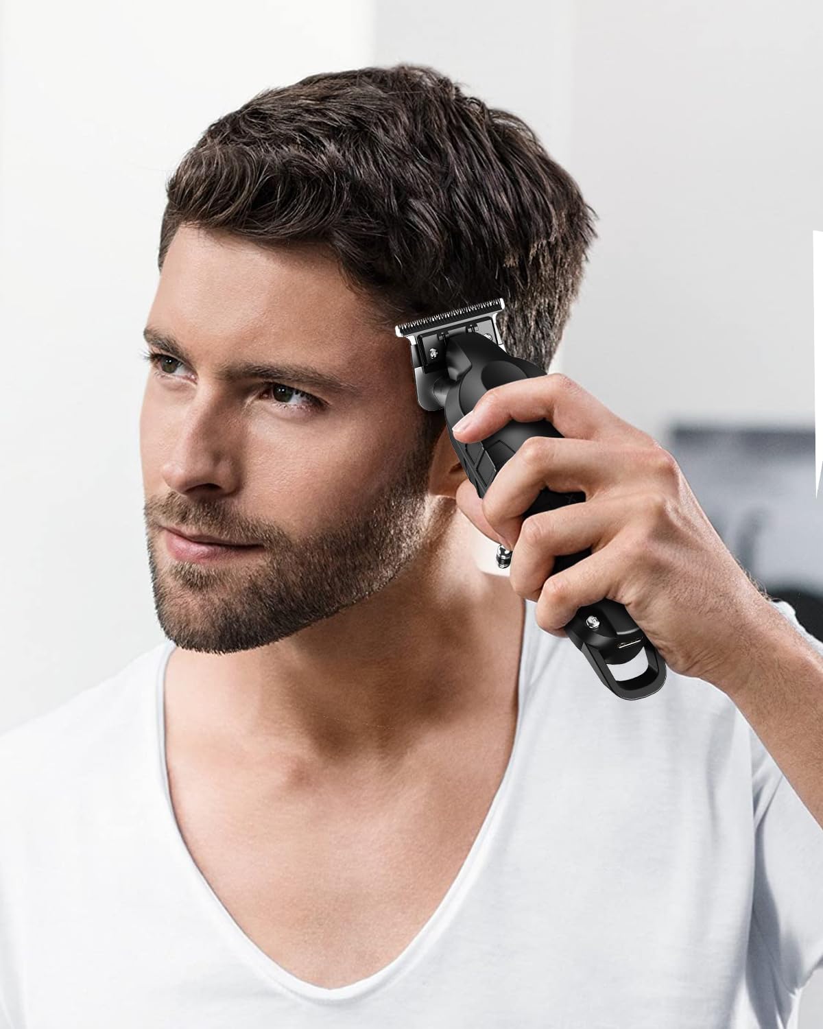 Lumiflexa Trimmer kit compact avec tous les accessoires.