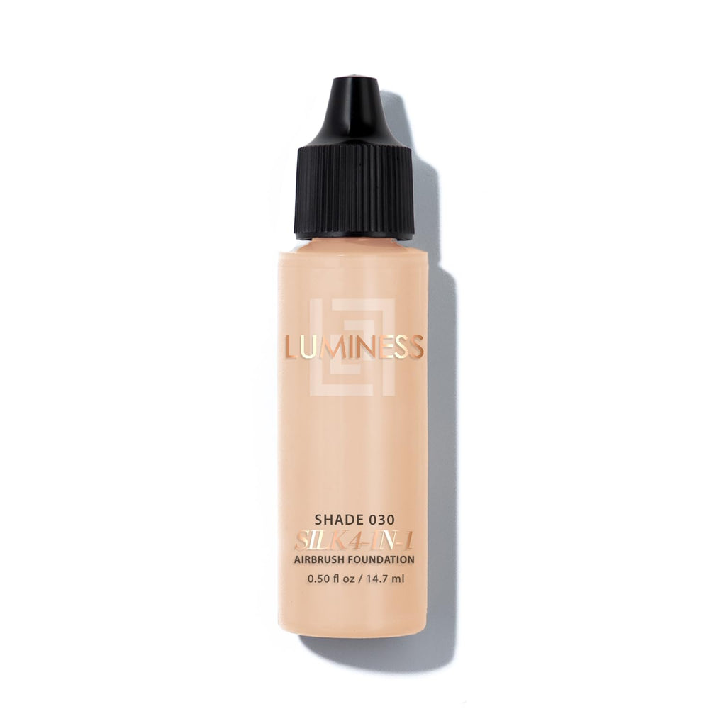 Luminess Air Silk 4-en-1, bouteille teinte 030, fini naturel et hydratant.