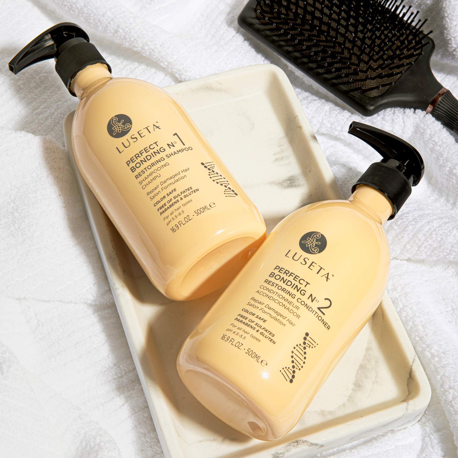 Résilience des brins renforcés après l’utilisation, sensation de cheveux plus forts.