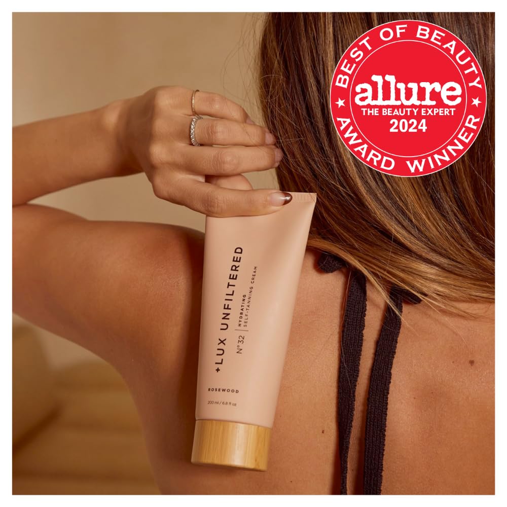 Texture crème hydratante Lux Unfiltered N°32 nourrissant la peau.