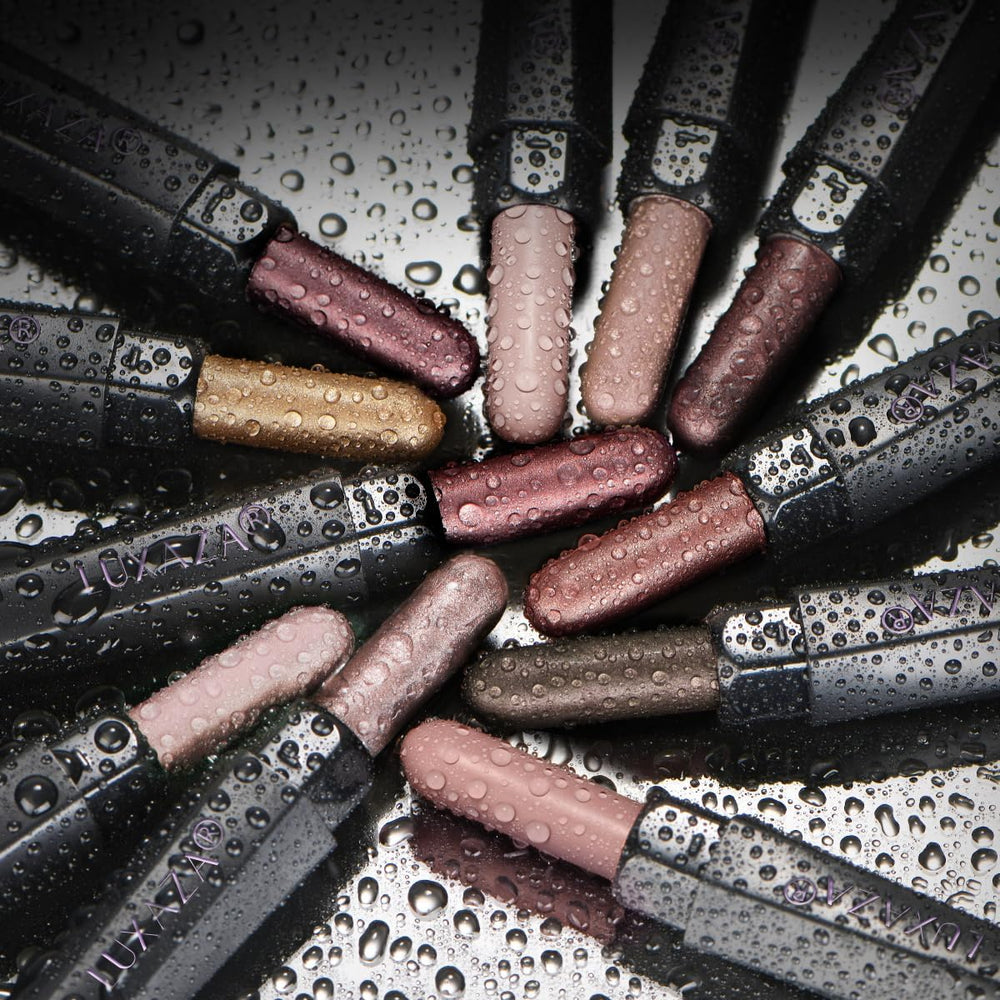 LUXAZA PRO crayon ombre brun mat pour définition sans effort
