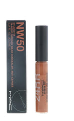 LUXFORIA MAC Studio Fix NW50 packaging élégant pour une tenue longue durée.