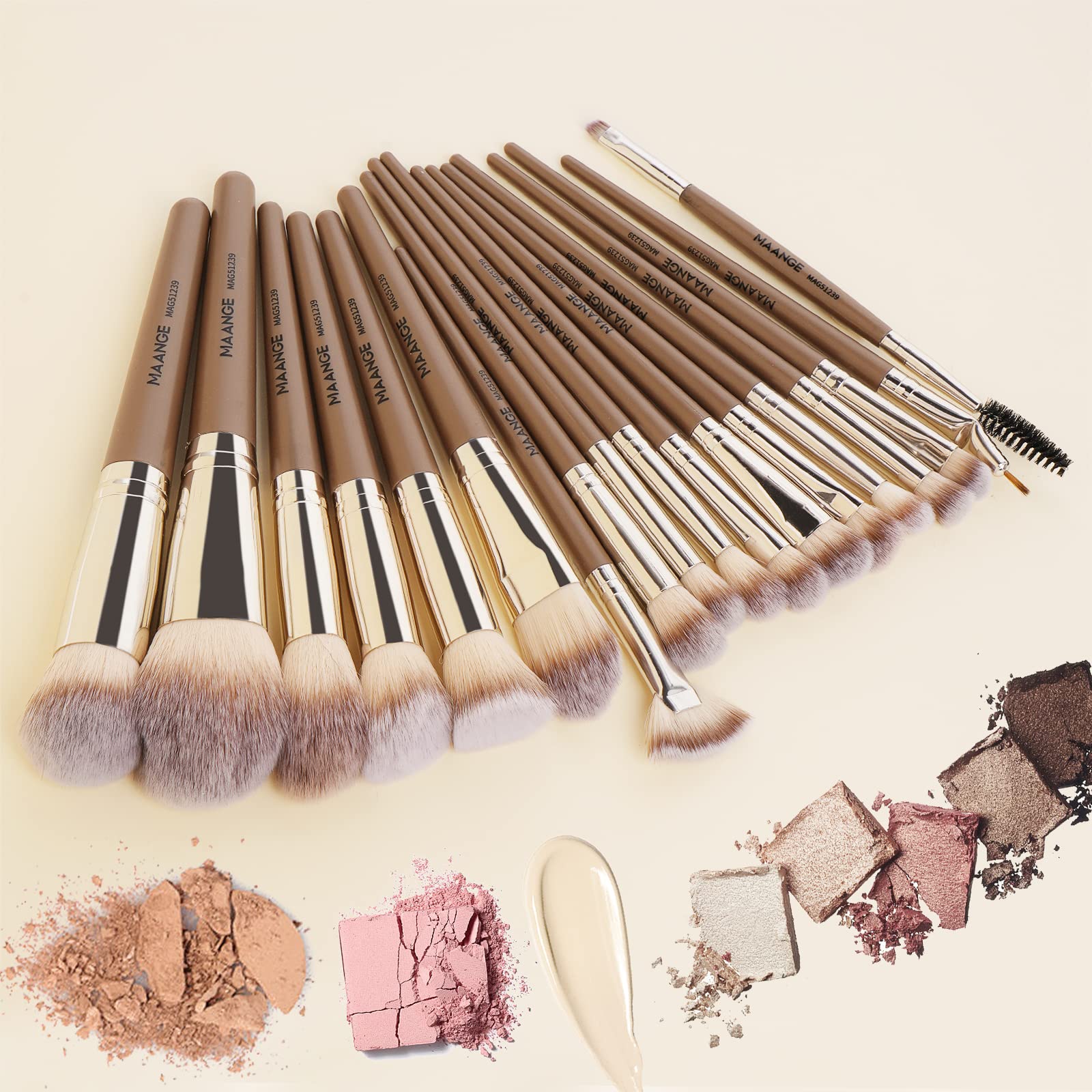 Application fond de teint et poudres facilitée par les poils synthétiques MAANGE.