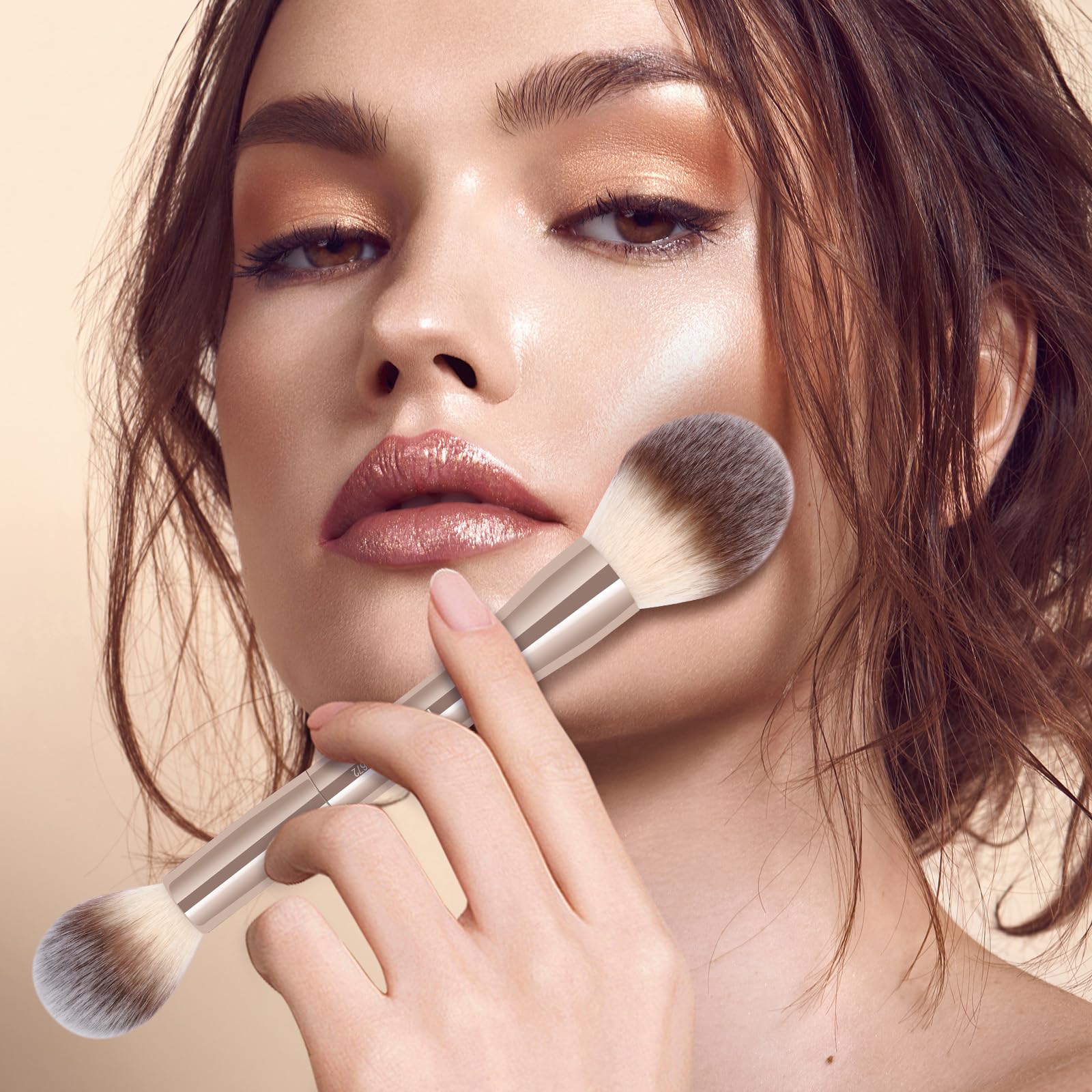 Coffret MAANGE pinceaux luxe, cadeau parfait pour une routine beauté.