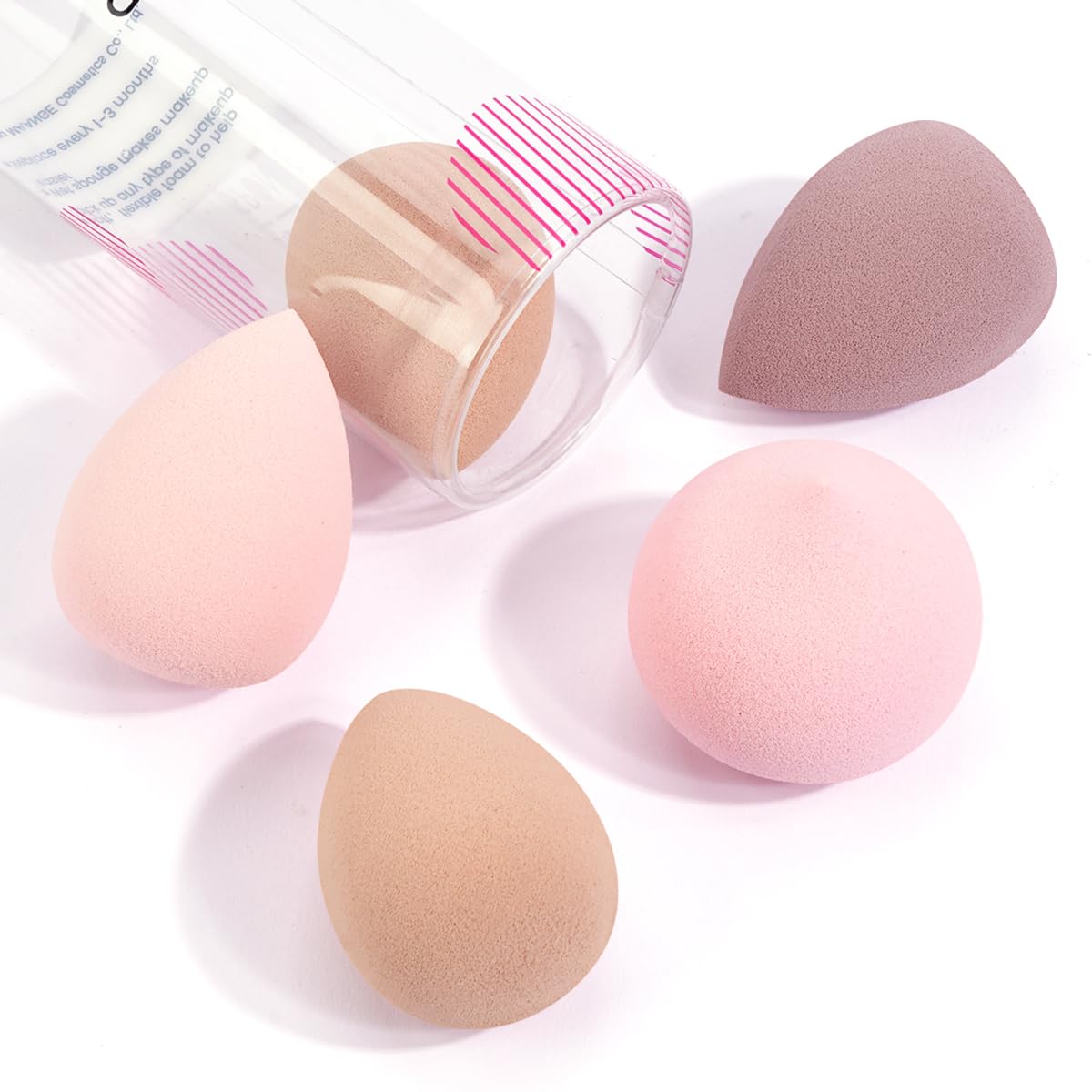 MAANGE grands et petits puff démaquillage pour retirer le maquillage en douceur.