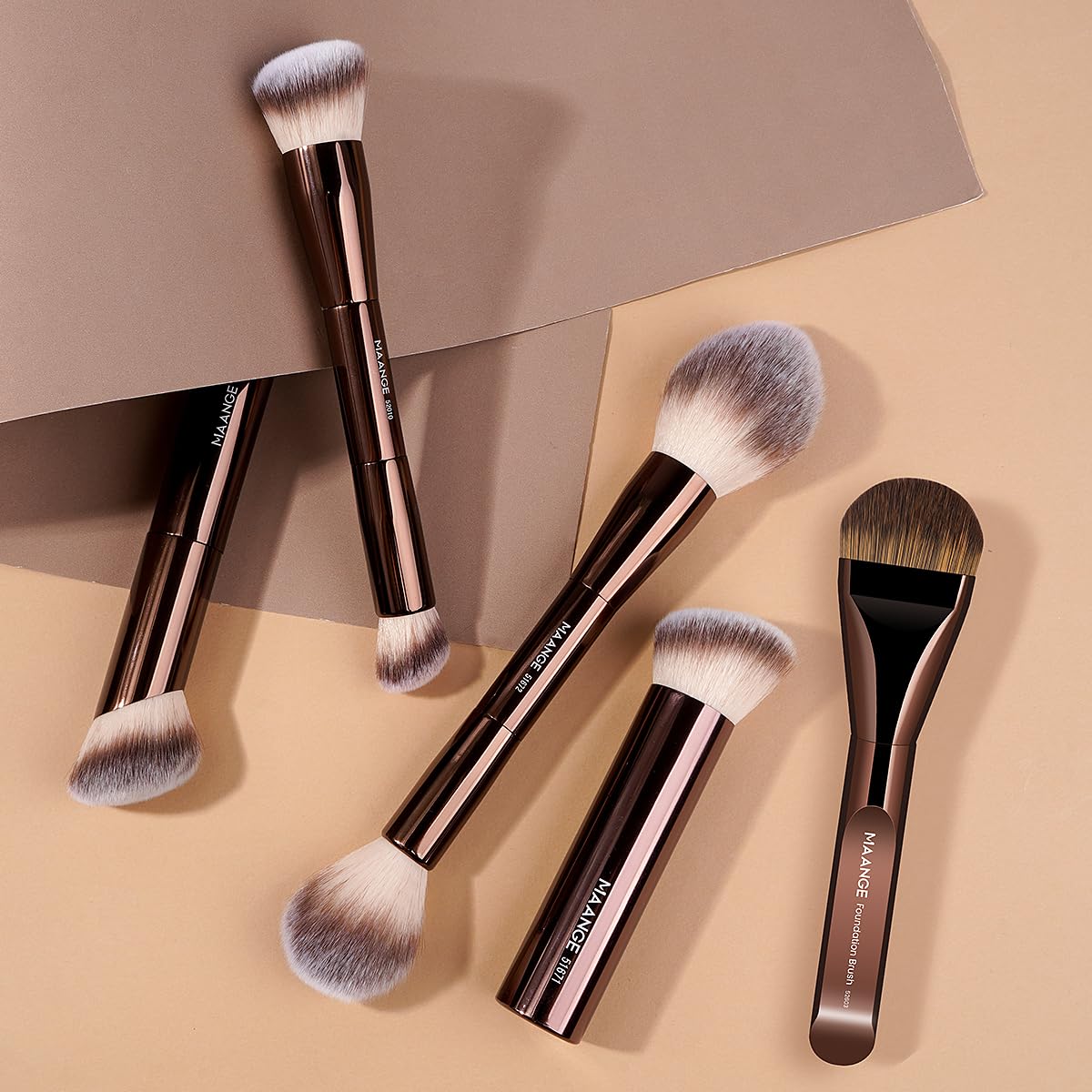 MAANGE poils ultra-doux texture soyeuse adaptée peau sensible