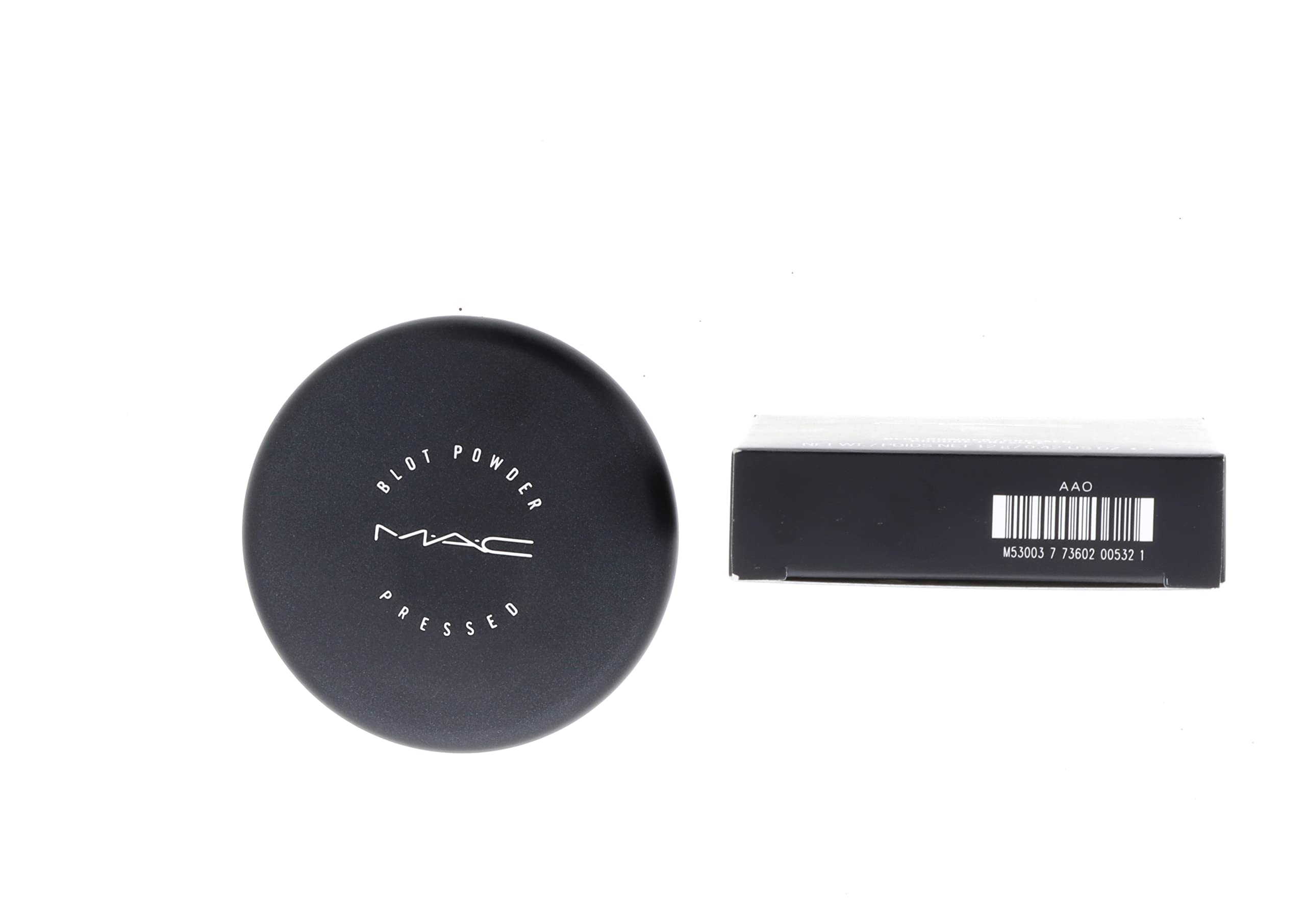 MAC poudre blot médium — retouche en déplacement pour teint frais.