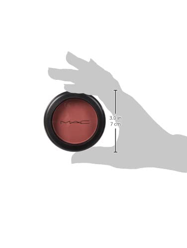 MAC Desert Rose – finition matte: tenue quotidienne sans brillance excessive.