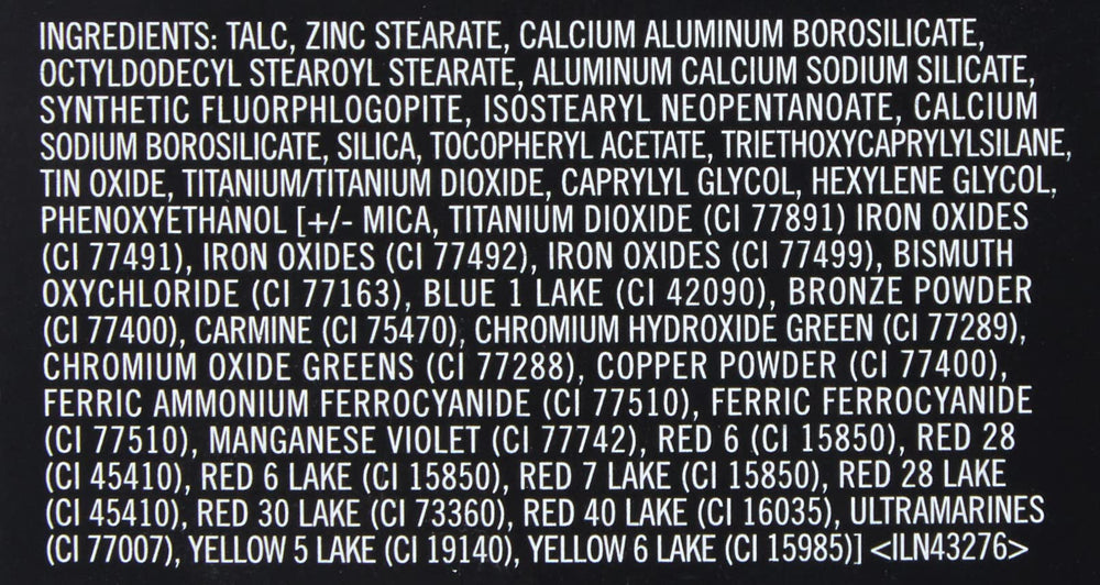 MAC Desert Rose – application sur les pommettes: effet léger et durable.