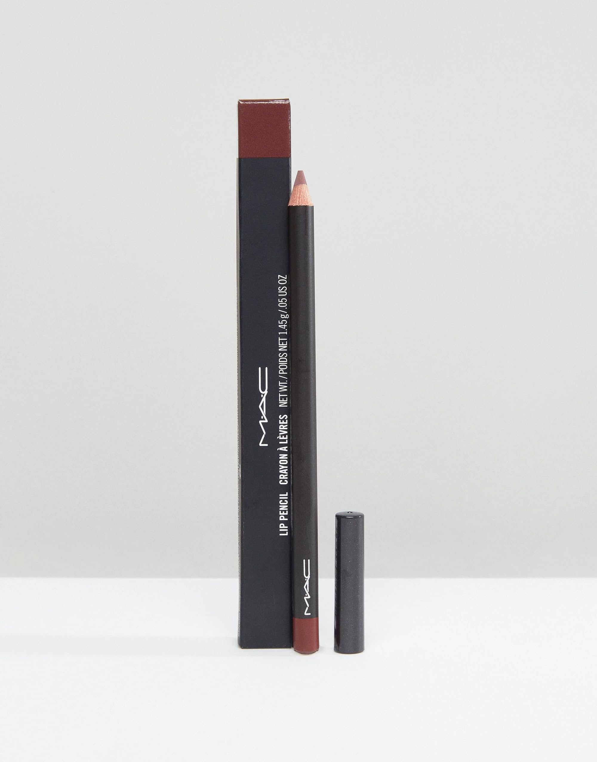 MAC Mahogany Crayon Lèvres échantillon montre une teinte chaude et satinée