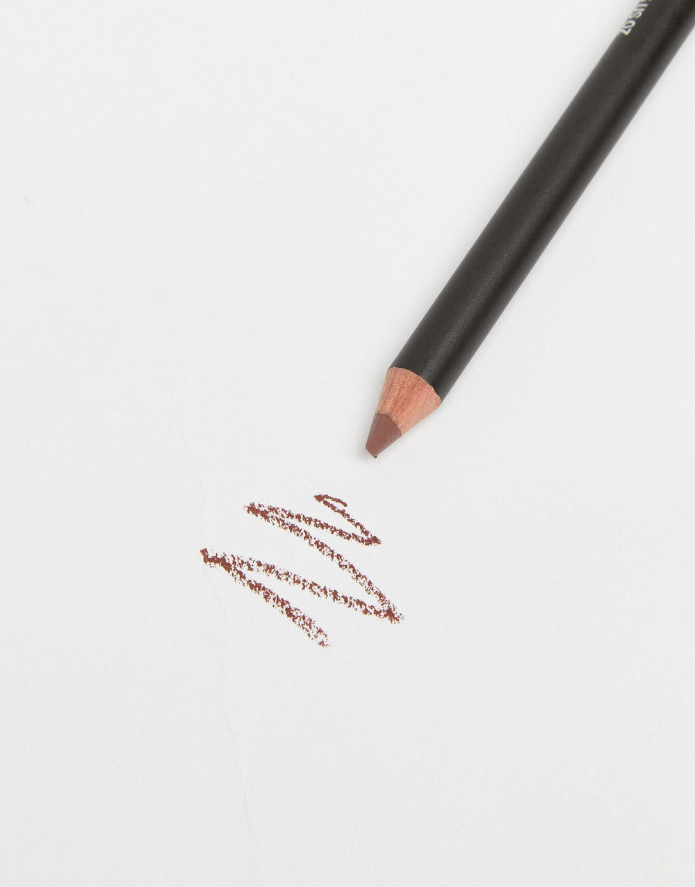 MAC Mahogany Crayon Lèvres protège et définit la couleur au quotidien