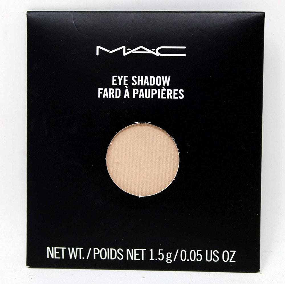 MAC Brule, fard poudre intense, application sèche ou humide recommandée.