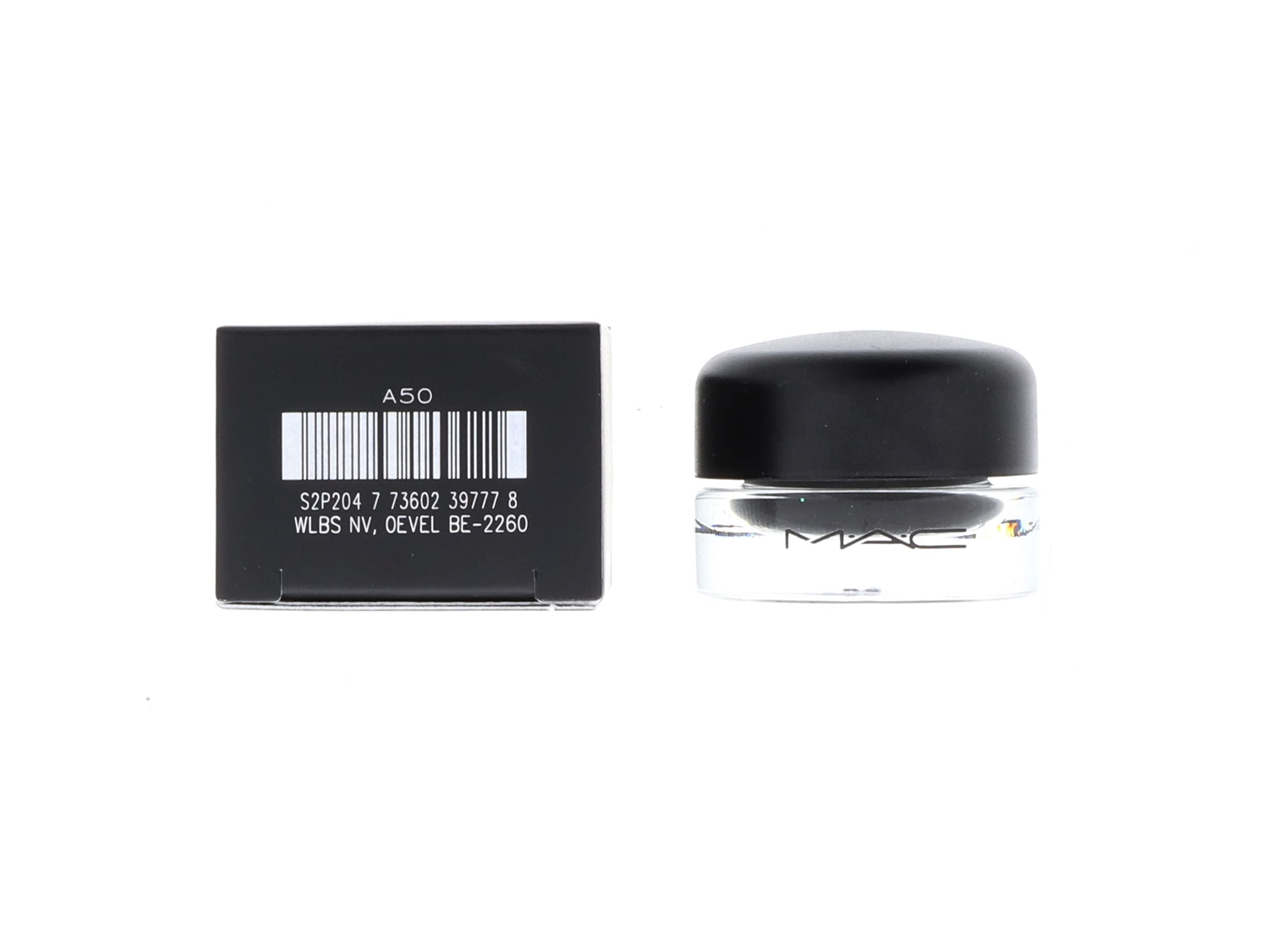 MAC Fluidline : longue tenue sans bavures tout au long de la journée.