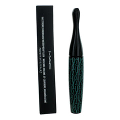 MAC In Extreme Waterproof Lash Dimensional Black, brosse précise pour un volume longue tenue.