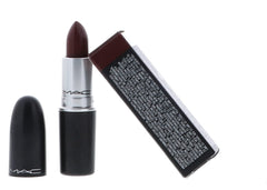 MAC Lustre Spice It Up couleur rouge-brique pour un look chaud.
