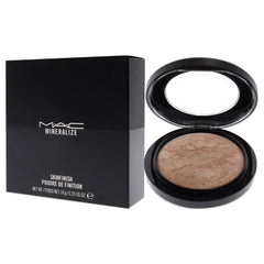 MAC Poudre illuminatrice teint: brillance naturelle et légère.