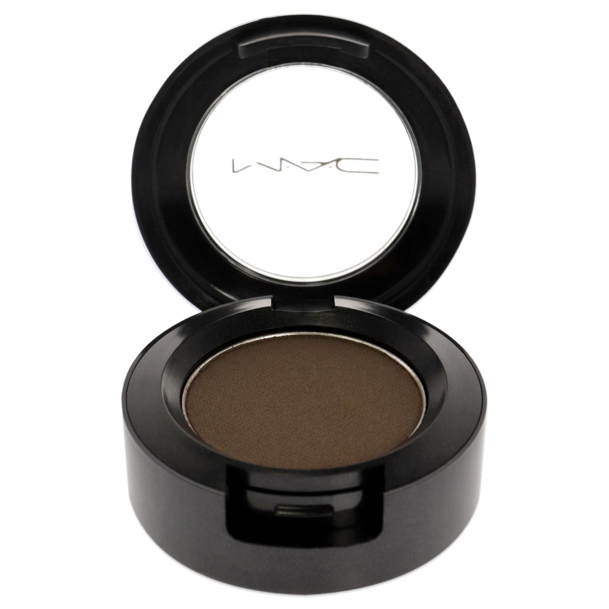 Ombre a paupiere brun MAC, couleur naturelle adapte a tous les looks.
