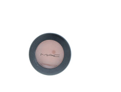 MAC fard à paupières brun doux : base neutre pour compléter d'autres teintes.