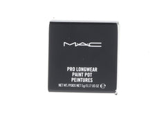 MAC Paint Pot Soft Ochre aspect neutre-lumineux, application simple et polyvalente.