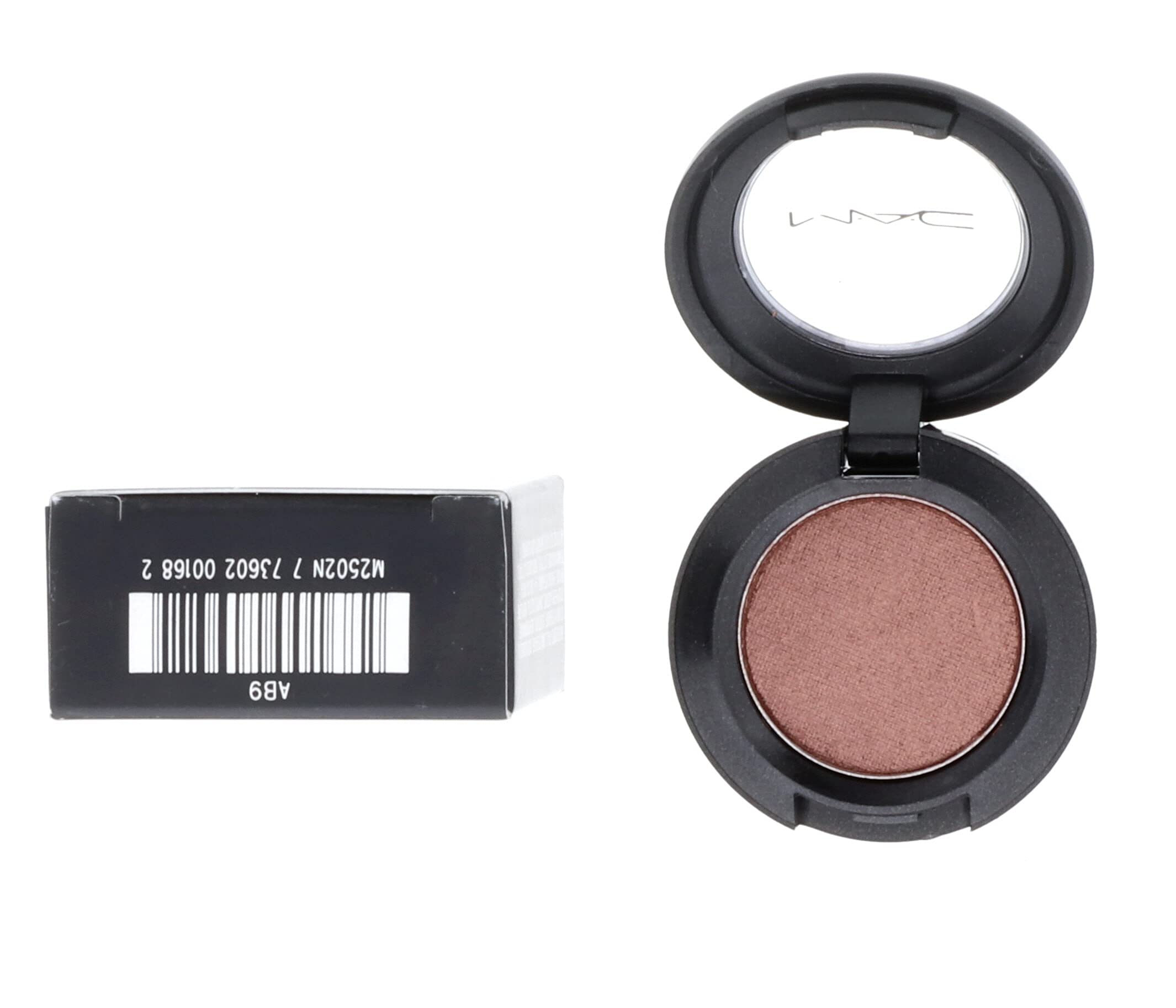 Échantillon couleur MAC Sable sur peau, rendu neutre et polyvalent.