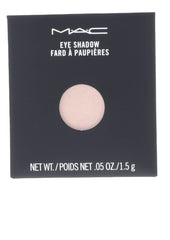 MAC Pro Palette Naked Lunch, harmonisation facile des teintes pour un regard fumé subtil.