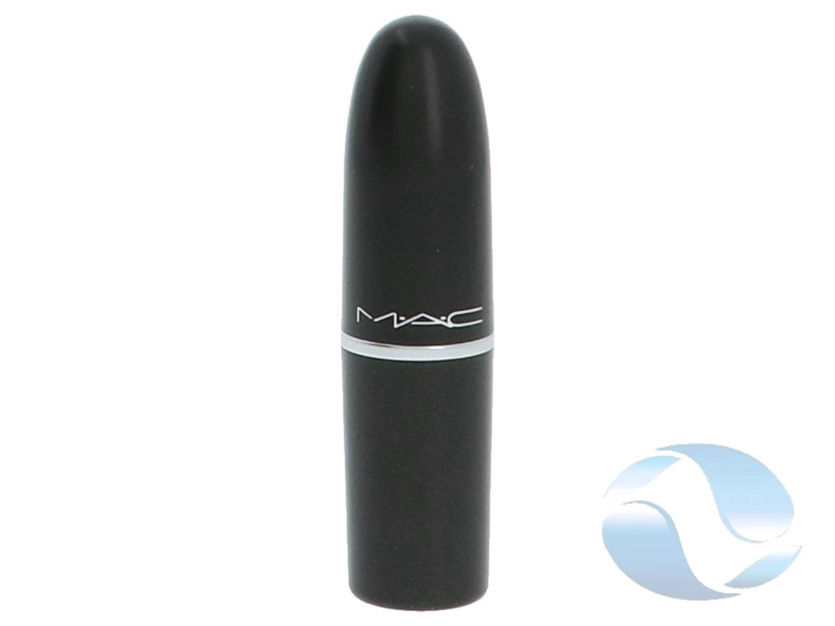 MAC Velvet Teddy sur les lèvres, fini mat élégant et longue tenue.