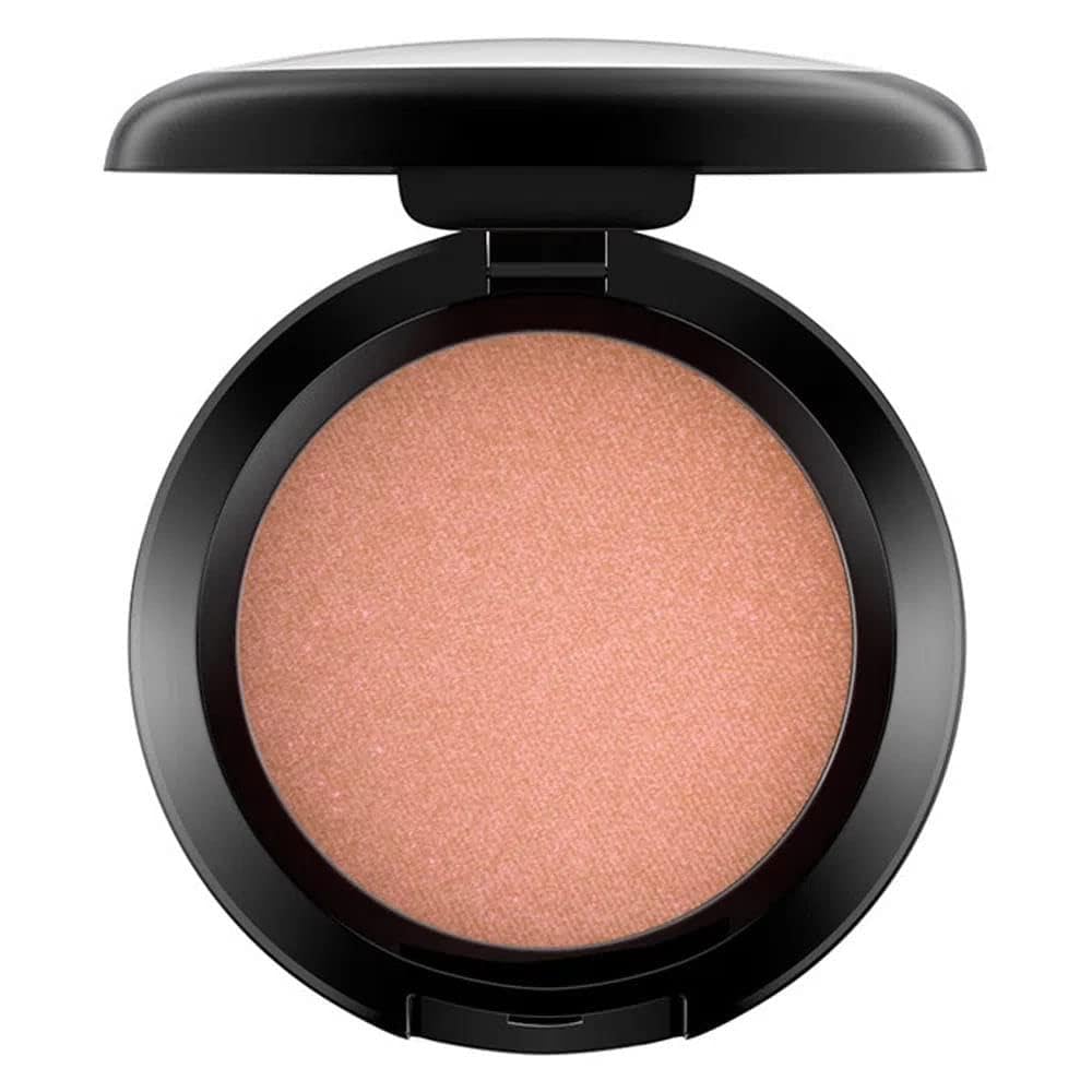 MAC Sunbasque, application facile, fini lumineux pour look quotidien.