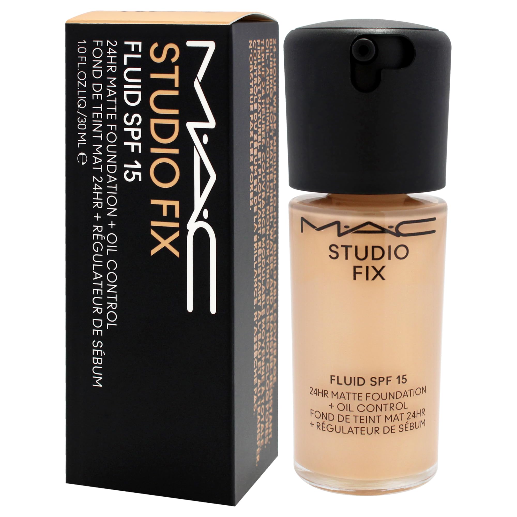 MAC Studio Fix Fluid contrôle la brillance tout au long de la journée.