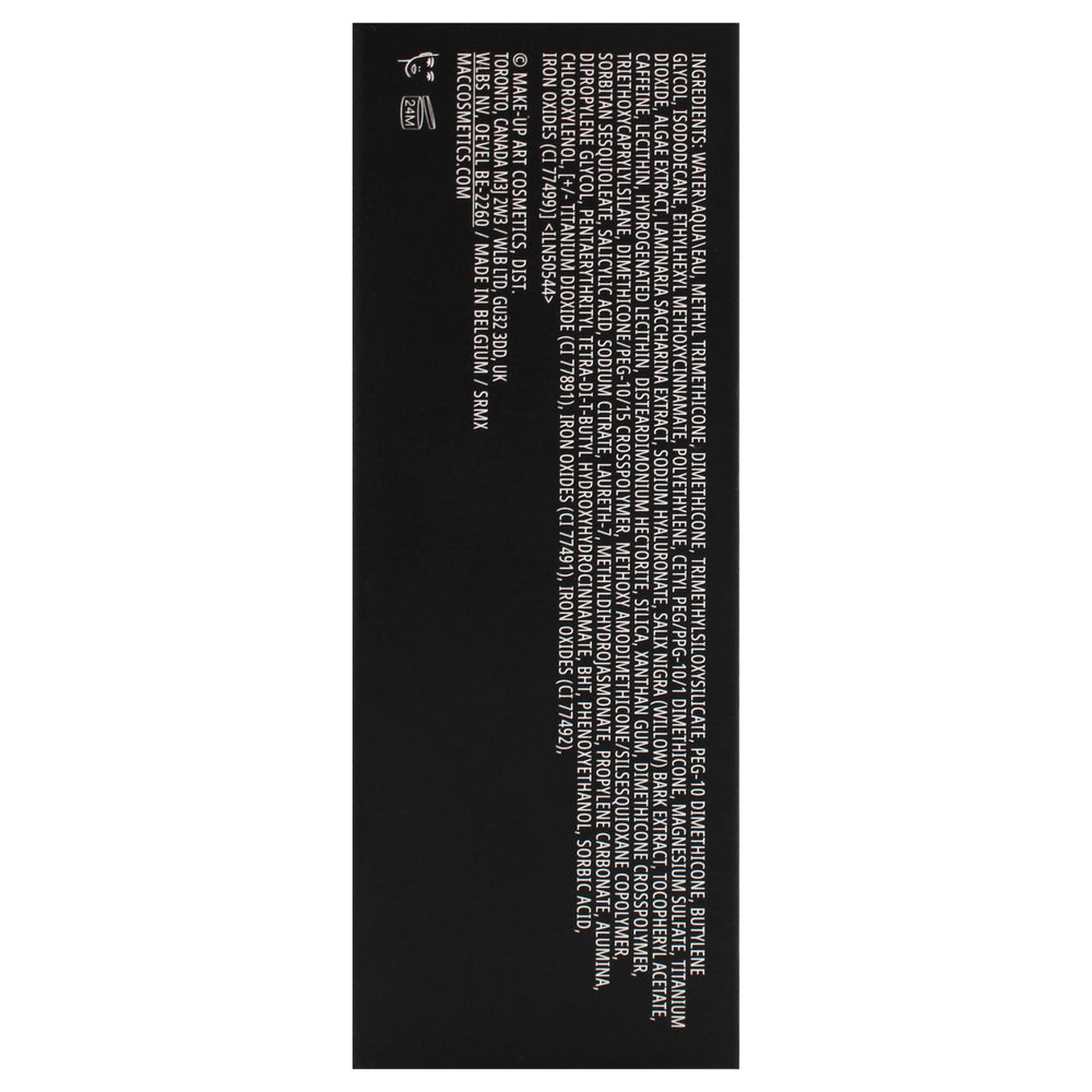 MAC Studio Fix Fluid NC25: teinte adaptée pour teint clair à moyen.