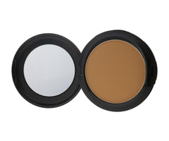 MAC Studio Fix Pinceau 129S : application fluide pour une couvrance légère.