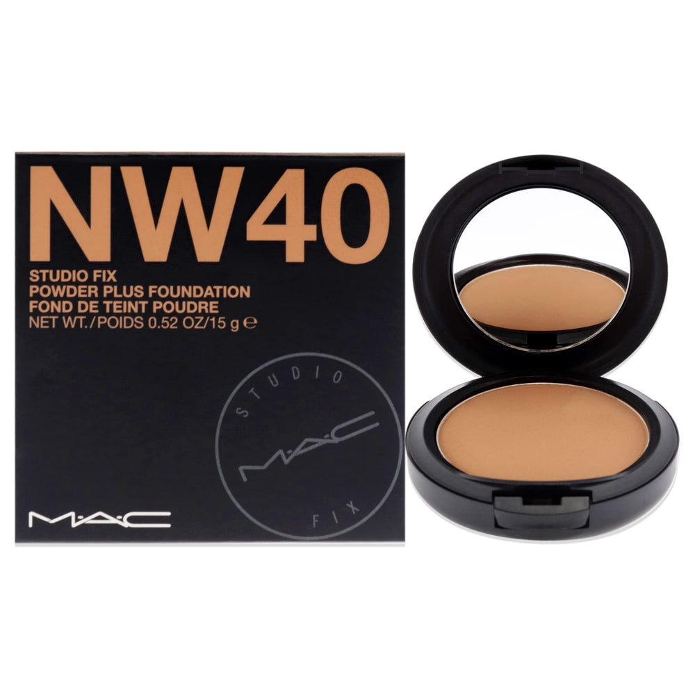 MAC Studio Fix Poudre NW40 – application flatteuse pour un teint homogène.
