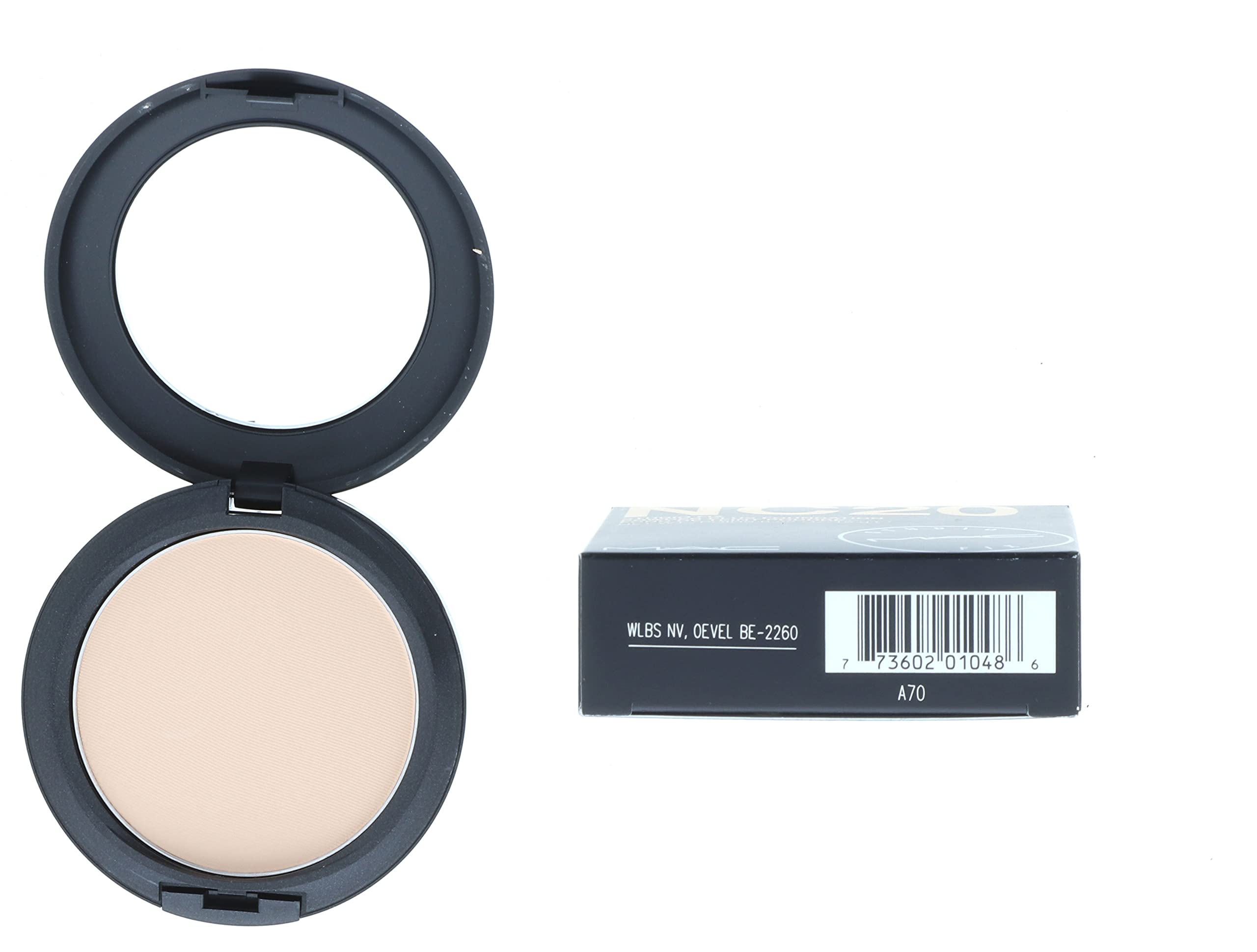 MAC Studio Fix Poudre Plus Fond de Teint NC20 – échantillons de teinte visibles.