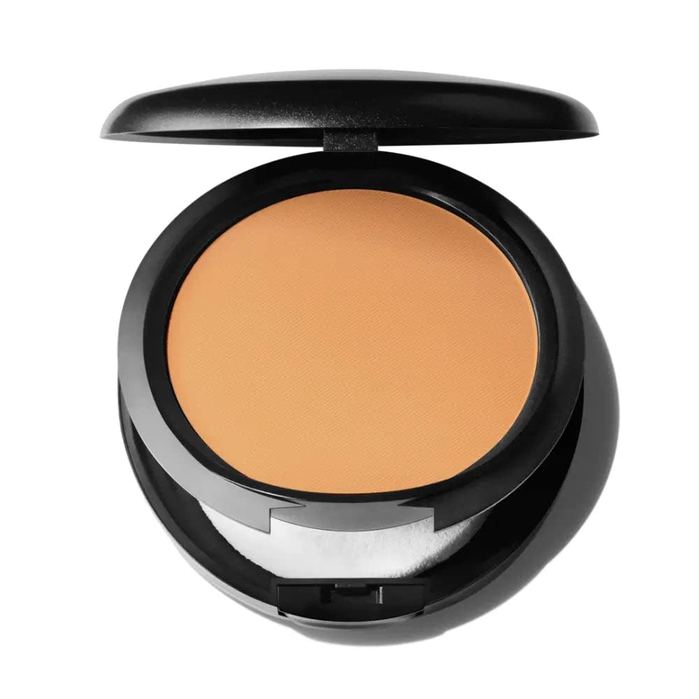 MAC Studio Fix Powder Plus Foundation NC44.5, fini mat durable et application uniforme.