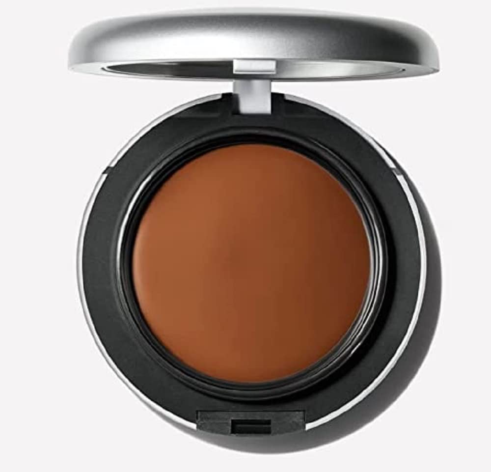 MAC Studio Fix Tech crème-poudre NW45 dans son étui, couvrance naturelle et longue tenue.