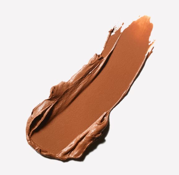 MAC Studio Fix Tech texture crème-poudre, application fluide sur la peau.
